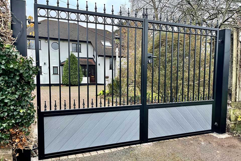 Entrance Gate with Composite Panel